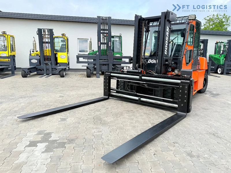 Doosan DOOSAN / DUPLEX 3000MM / SIDE SHIFT / FORK POSITIONER / 2500MM FORKS / 7000KG / CABIN / LIKE NEW DOOSAN / DUPLEX 3000MM / SIDE S - Chariot élévateur diesel: photos 3 Doosan DOOSAN / DUPLEX 3000MM / SIDE SHIFT / FORK POSITIONER / 2500MM FORKS / 7000KG / CABIN / LIKE NEW DOOSAN / DUPLEX 3000MM / SIDE S - Chariot élévateur diesel: photos 3