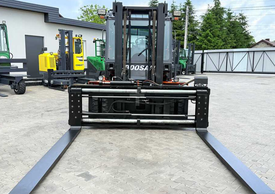 Doosan DOOSAN / DUPLEX 3000MM / SIDE SHIFT / FORK POSITIONER / 2500MM FORKS / 7000KG / CABIN / LIKE NEW - Chariot élévateur diesel: photos 2 Doosan DOOSAN / DUPLEX 3000MM / SIDE SHIFT / FORK POSITIONER / 2500MM FORKS / 7000KG / CABIN / LIKE NEW - Chariot élévateur diesel: photos 2
