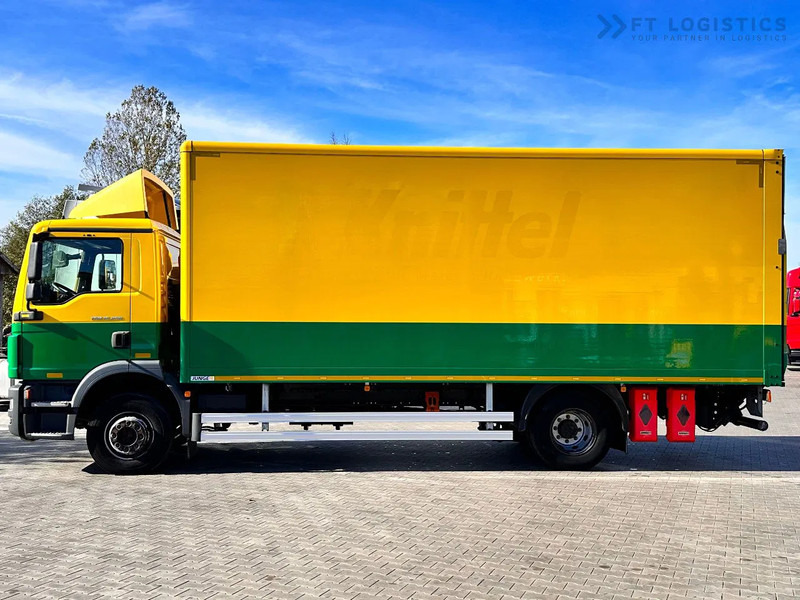 MAN TGM 15.250 MAN TGM 15.250 4X2 / CONTAINER - 16 PALLETS / TAIL LIFT / TIRES 80% / PERFECT CONDITION - Camion fourgon: photos 3 MAN TGM 15.250 MAN TGM 15.250 4X2 / CONTAINER - 16 PALLETS / TAIL LIFT / TIRES 80% / PERFECT CONDITION - Camion fourgon: photos 3