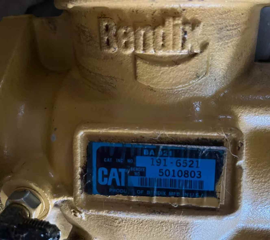 CATERPILLAR 385-0935 385-0936 385-0937 10R-1437 20R-0176 20R-0178 - Compresseur de climatisation pour Pelle: photos 2 CATERPILLAR 385-0935 385-0936 385-0937 10R-1437 20R-0176 20R-0178 - Compresseur de climatisation pour Pelle: photos 2