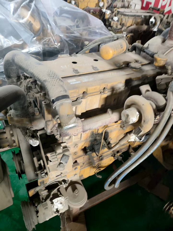 CATERPILLAR C6.4 - Moteur pour Pelle: photos 1 CATERPILLAR C6.4 - Moteur pour Pelle: photos 1