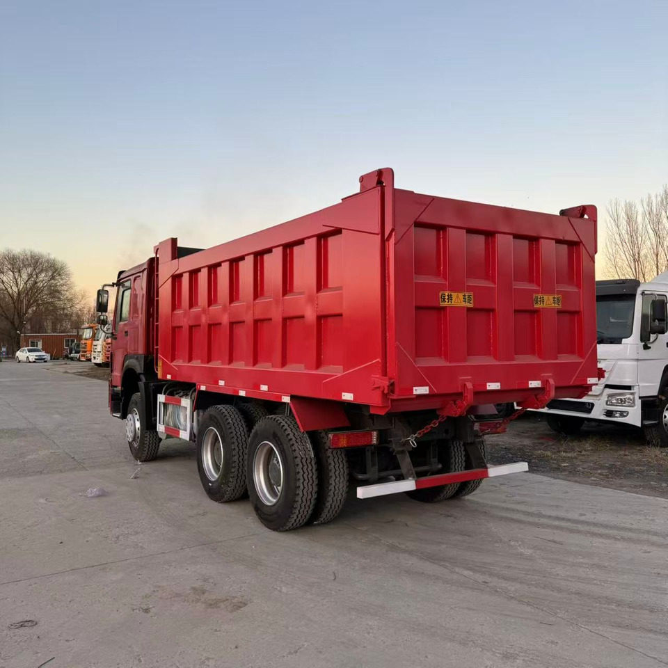 HOWO 371 6*4 - Camion benne: photos 5 HOWO 371 6*4 - Camion benne: photos 5