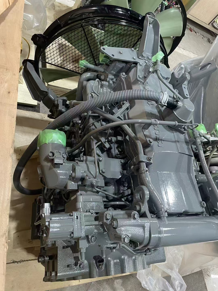 ISUZU 4HK1 - Moteur pour Pelle: photos 1 ISUZU 4HK1 - Moteur pour Pelle: photos 1