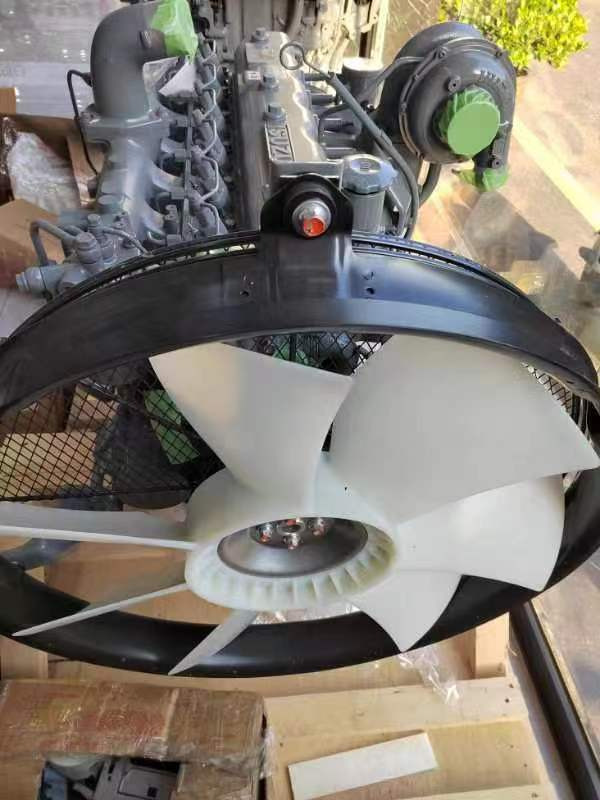 ISUZU 6BG1 - Moteur pour Pelle sur chenille: photos 3 ISUZU 6BG1 - Moteur pour Pelle sur chenille: photos 3