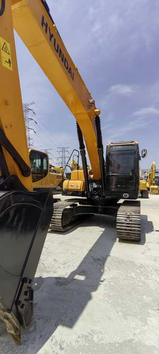 Pelle 90% New HYUNDAI 215 Used Excavator Mining Construction Excavators, Strong Power, Low Price, and Very Good Quality: photos 6