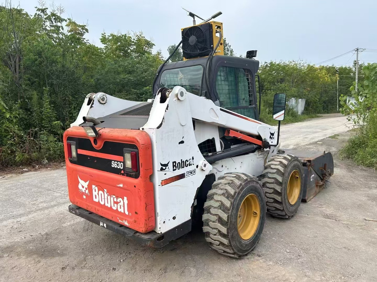 BOBCAT High Quality Used Bobcat S630 Skip Steer - Mini chargeuse: photos 2 BOBCAT High Quality Used Bobcat S630 Skip Steer - Mini chargeuse: photos 2