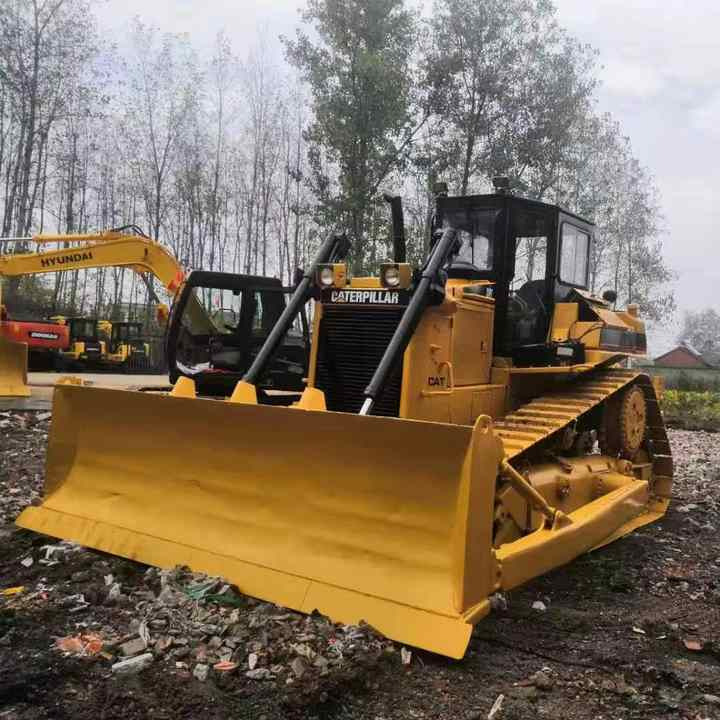 CAT High Quality Used Machinery , Original D6h Cat Bulldozer , Winch Attached Cat Bulldozer - Bulldozer: photos 1 CAT High Quality Used Machinery , Original D6h Cat Bulldozer , Winch Attached Cat Bulldozer - Bulldozer: photos 1