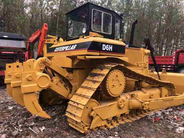 CAT High Quality Used Machinery , Original D6h Cat Bulldozer , Winch Attached Cat Bulldozer - Bulldozer: photos 5 CAT High Quality Used Machinery , Original D6h Cat Bulldozer , Winch Attached Cat Bulldozer - Bulldozer: photos 5