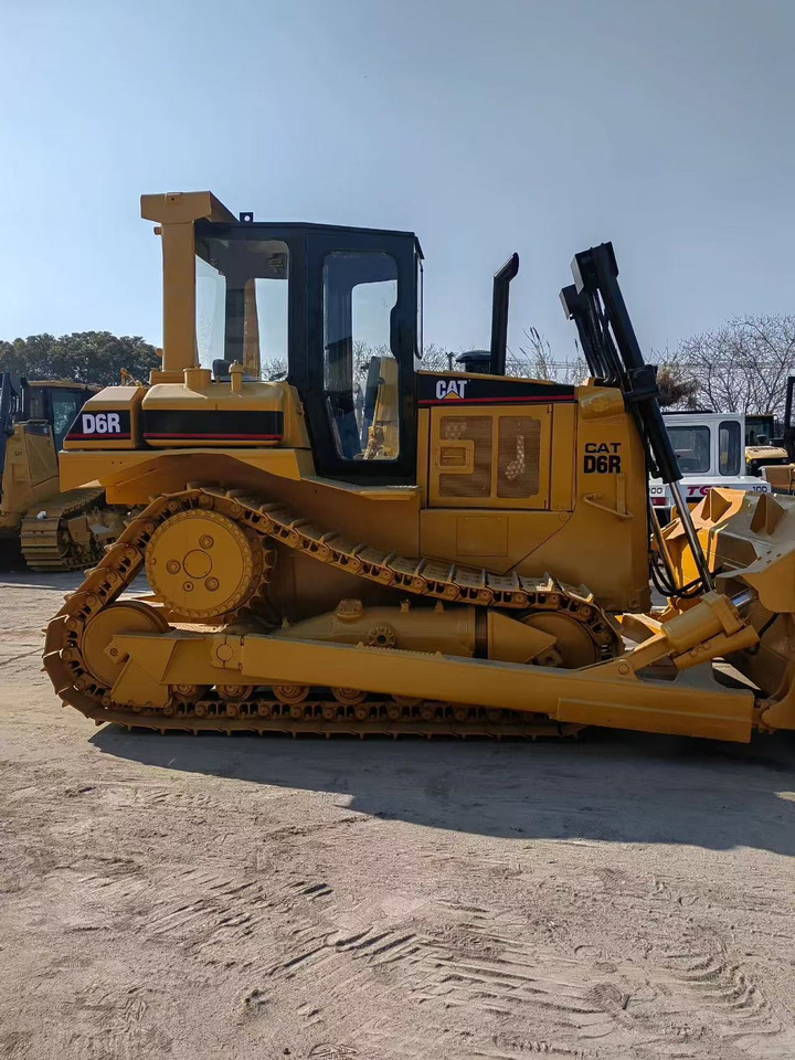 CAT Used Bulldozer D6R High Quality - Bulldozer: photos 4 CAT Used Bulldozer D6R High Quality - Bulldozer: photos 4