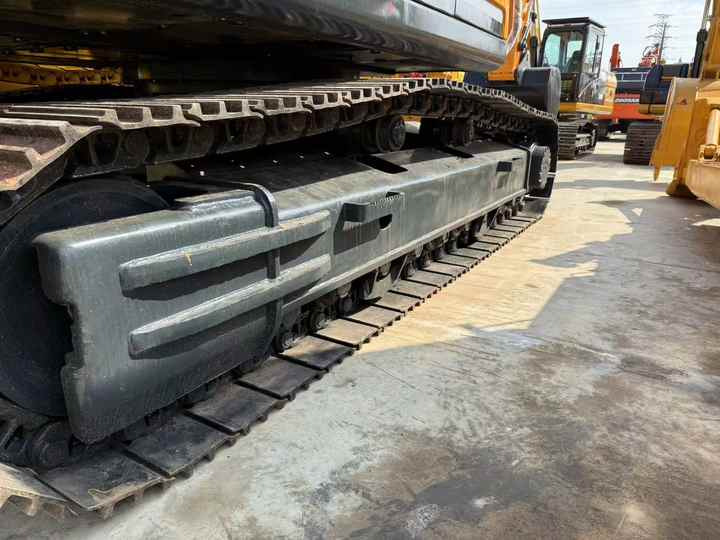 Excellent Condition Korea Brand Hyundai 305-9 30tond Crawler Digger for Sale Used hyundai 150-9 220-9 225-9 305-9 Excavator - Pelle: photos 5 Excellent Condition Korea Brand Hyundai 305-9 30tond Crawler Digger for Sale Used hyundai 150-9 220-9 225-9 305-9 Excavator - Pelle: photos 5