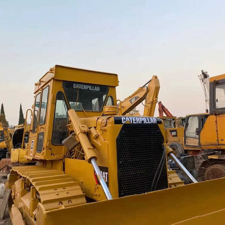 Good Condition D6D Mini Bulldozer New Crawler Bulldozer with Parts Price Bulldozers - Bulldozer: photos 1 Good Condition D6D Mini Bulldozer New Crawler Bulldozer with Parts Price Bulldozers - Bulldozer: photos 1