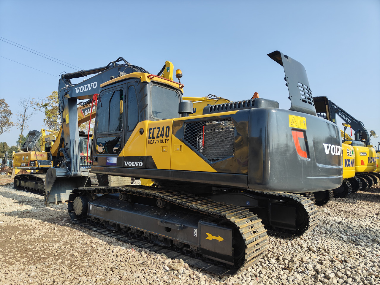 Good Condition Used Excavator volvo EC240 Second-hand - Pelle sur chenille: photos 1 Good Condition Used Excavator volvo EC240 Second-hand - Pelle sur chenille: photos 1