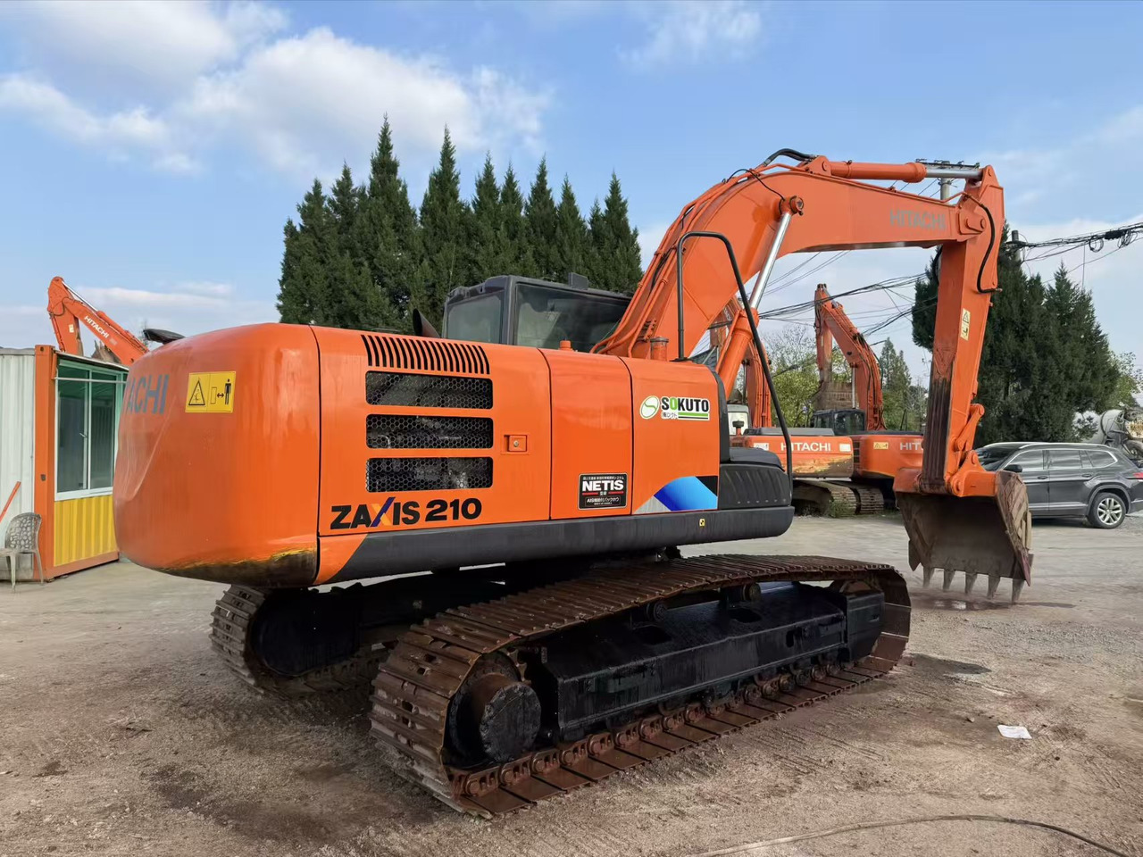 HITACHI - Pelle sur chenille: photos 1 HITACHI - Pelle sur chenille: photos 1
