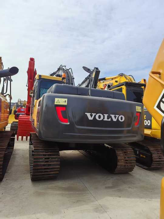 Hot Selling volvo Brand Ec210 20tons Excavator in Stock Used Korea Brand volvo Ec210 240 290 Excavator for Sale - Pelle: photos 5 Hot Selling volvo Brand Ec210 20tons Excavator in Stock Used Korea Brand volvo Ec210 240 290 Excavator for Sale - Pelle: photos 5