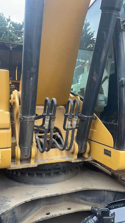 Original Japan Cheap Crawler Cat Excavator Cat 320d Used Excavator Caterpillar Machinery Digger Used CAT 320D Excavators - Pelle sur chenille: photos 5 Original Japan Cheap Crawler Cat Excavator Cat 320d Used Excavator Caterpillar Machinery Digger Used CAT 320D Excavators - Pelle sur chenille: photos 5