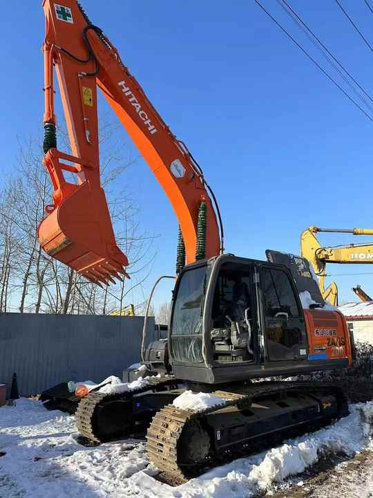 Original Japan Hitachi ZX200-3 Excavator Hitachi Excavator in Low Price for Hot Sale - Pelle sur chenille: photos 2 Original Japan Hitachi ZX200-3 Excavator Hitachi Excavator in Low Price for Hot Sale - Pelle sur chenille: photos 2