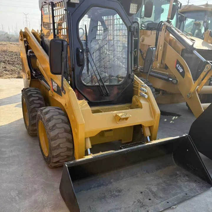 Second Hand Cheap Caterpillar CAT246D with Perfect Function Mini Skid Steers Used Cat246c 246D Backhoe Loader on Sale - Mini chargeuse: photos 1 Second Hand Cheap Caterpillar CAT246D with Perfect Function Mini Skid Steers Used Cat246c 246D Backhoe Loader on Sale - Mini chargeuse: photos 1