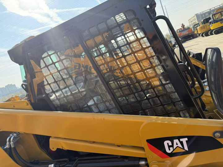 Second Hand Cheap Caterpillar CAT246D with Perfect Function Mini Skid Steers Used Cat246c 246D Backhoe Loader on Sale - Mini chargeuse: photos 4 Second Hand Cheap Caterpillar CAT246D with Perfect Function Mini Skid Steers Used Cat246c 246D Backhoe Loader on Sale - Mini chargeuse: photos 4