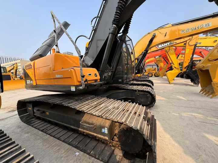 Used 22 Ton Korea Brand Hyundai 220LC-9S Used Excavator for Sale Hyundai 210 215 220 305 Excavators for Sale in China - Pelle: photos 2 Used 22 Ton Korea Brand Hyundai 220LC-9S Used Excavator for Sale Hyundai 210 215 220 305 Excavators for Sale in China - Pelle: photos 2
