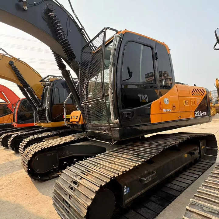 Used 22 Ton Korea Brand Hyundai 220LC-9S Used Excavator for Sale Hyundai 210 215 220 305 Excavators for Sale in China - Pelle: photos 1 Used 22 Ton Korea Brand Hyundai 220LC-9S Used Excavator for Sale Hyundai 210 215 220 305 Excavators for Sale in China - Pelle: photos 1