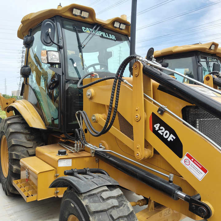 Used Cat420F Backhoe Excavator Hot Sale Used Engineering & Construction Machinery - Tractopelle: photos 1 Used Cat420F Backhoe Excavator Hot Sale Used Engineering & Construction Machinery - Tractopelle: photos 1