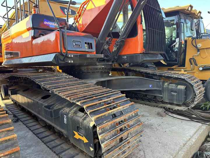 Pelle sur chenille Used Digger DOOSAN DX300 Construction Machinery Construction Digger Used DOOSAN DX300 Cheap Excavator: photos 6