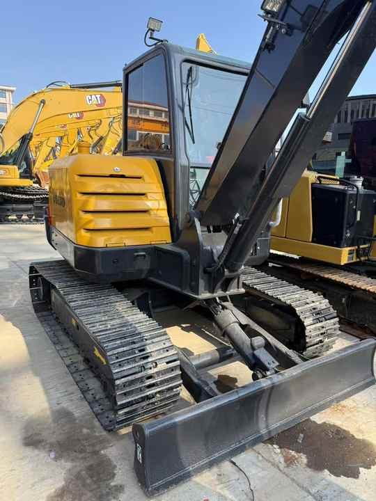 Used Digger VOLVO EC60D Construction Machinery Construction Digger Used VOLVO EC60D Cheap Excavator - Mini pelle: photos 5 Used Digger VOLVO EC60D Construction Machinery Construction Digger Used VOLVO EC60D Cheap Excavator - Mini pelle: photos 5
