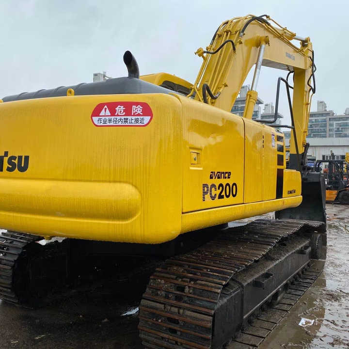 Used Good Quality Japan Original PC200-6 in Good Condition PC200-6 Komatsu - Pelle sur chenille: photos 1 Used Good Quality Japan Original PC200-6 in Good Condition PC200-6 Komatsu - Pelle sur chenille: photos 1