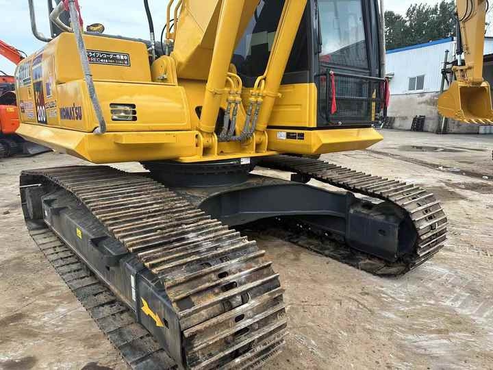 Used Good Quality Japan Original PC200-8 in Good Condition PC200-8 Komatsu - Pelle sur chenille: photos 2 Used Good Quality Japan Original PC200-8 in Good Condition PC200-8 Komatsu - Pelle sur chenille: photos 2