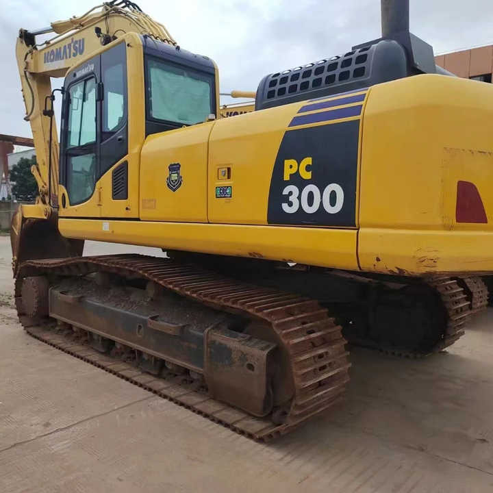 Used Good Quality Japan Original PC300-8 in Good Condition PC300-8 Komatsu - Pelle sur chenille: photos 1 Used Good Quality Japan Original PC300-8 in Good Condition PC300-8 Komatsu - Pelle sur chenille: photos 1