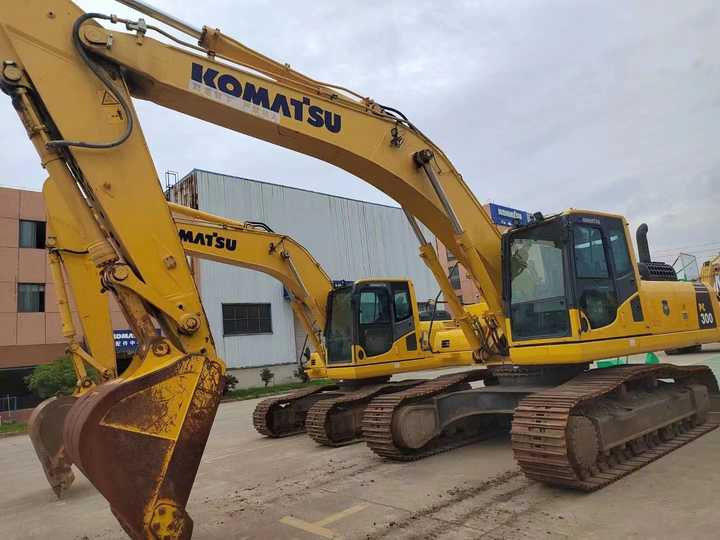 Used Good Quality Japan Original PC300-8 in Good Condition PC300-8 Komatsu - Pelle sur chenille: photos 4 Used Good Quality Japan Original PC300-8 in Good Condition PC300-8 Komatsu - Pelle sur chenille: photos 4