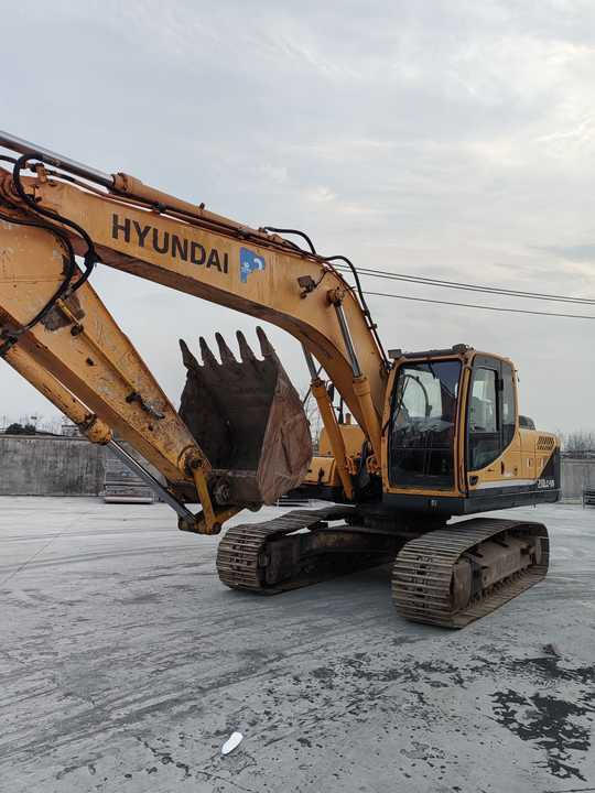 Used Hyundai Korea Hydraulic Excavator Hyundai 210-9 Excavator Excellent Condition 21 Ton Used Excavator For Sale - Pelle: photos 2 Used Hyundai Korea Hydraulic Excavator Hyundai 210-9 Excavator Excellent Condition 21 Ton Used Excavator For Sale - Pelle: photos 2