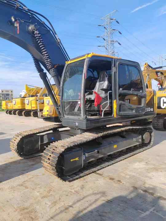 Used Hyundai210-9 21T Second Hand Korea Original Large Excavator Mining Construction Excavators Hot Sale 210-9 220-9 305-9 - Pelle: photos 3 Used Hyundai210-9 21T Second Hand Korea Original Large Excavator Mining Construction Excavators Hot Sale 210-9 220-9 305-9 - Pelle: photos 3