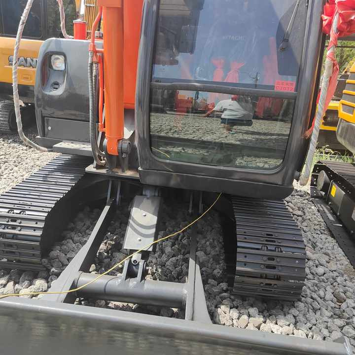 Used Original Japan Brand Hitachi Zx60 Excavator for Sale - Pelle: photos 3 Used Original Japan Brand Hitachi Zx60 Excavator for Sale - Pelle: photos 3
