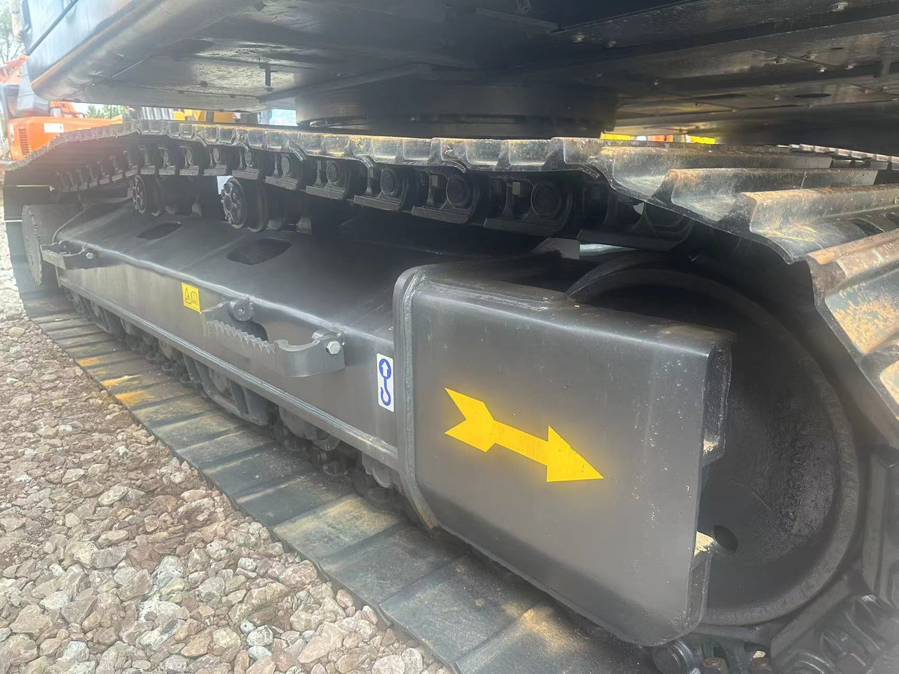 Used VOLVO EC210 Excavator Efficient Heavy Construction Equipment with Original Engine Second Hand Crawler Excavator - Pelle sur chenille: photos 2 Used VOLVO EC210 Excavator Efficient Heavy Construction Equipment with Original Engine Second Hand Crawler Excavator - Pelle sur chenille: photos 2