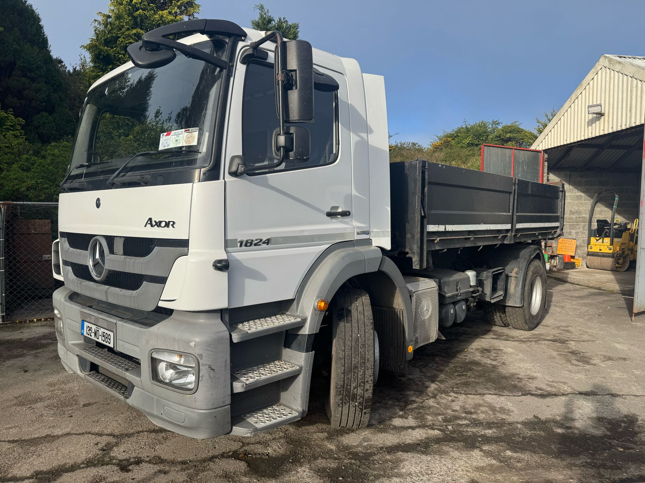 MERCEDES-BENZ Axor 1823 - Camion benne: photos 1 MERCEDES-BENZ Axor 1823 - Camion benne: photos 1