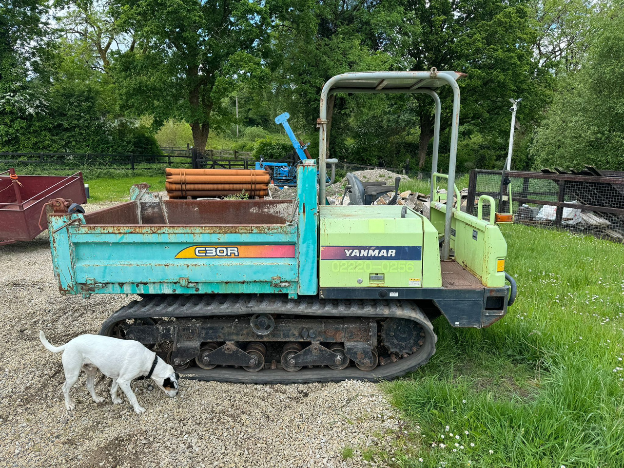 Yanmar C30R-2B - Tombereau sur chenilles: photos 1 Yanmar C30R-2B - Tombereau sur chenilles: photos 1