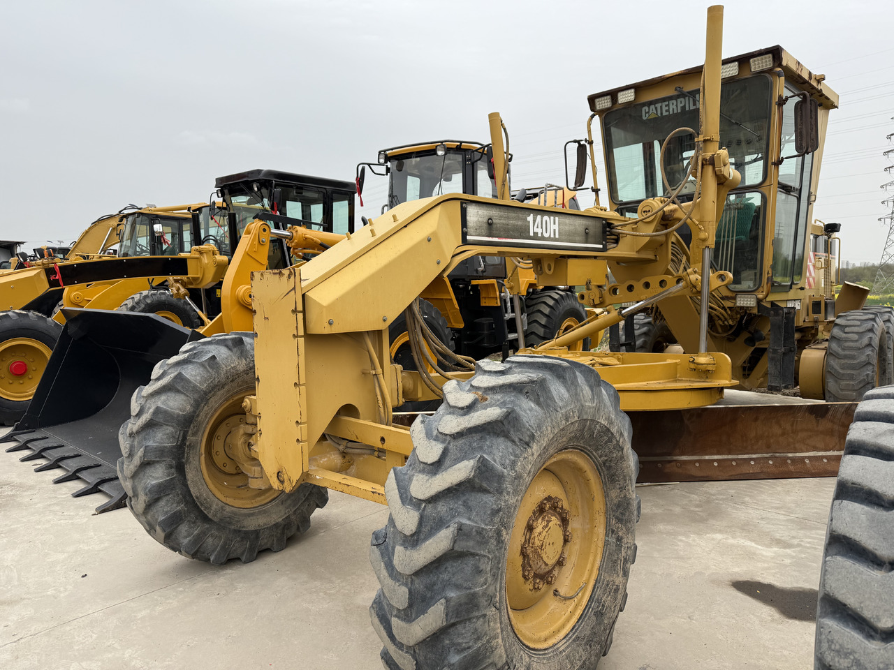 CATERPILLAR 140H - Niveleuse: photos 3 CATERPILLAR 140H - Niveleuse: photos 3