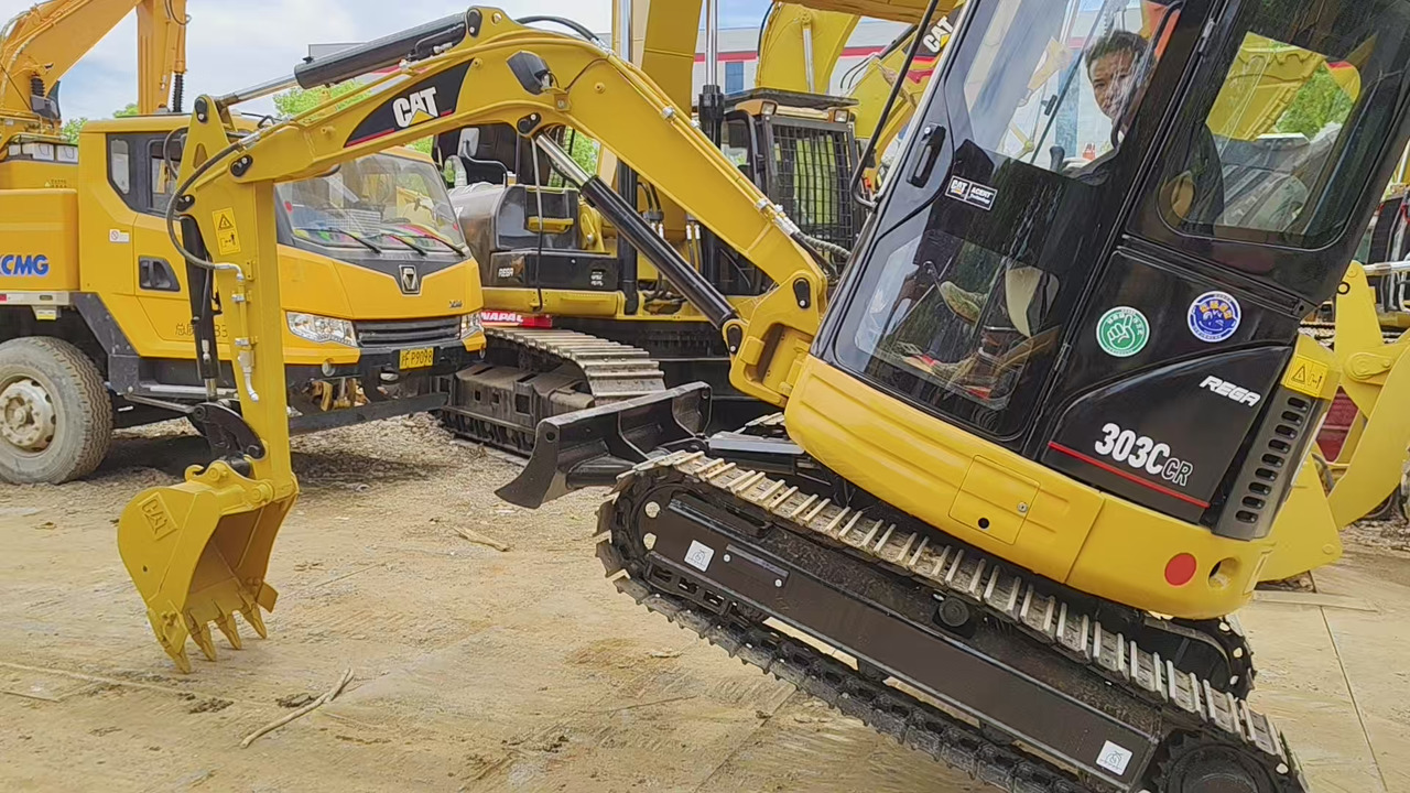 CATERPILLAR 303CR - Mini pelle: photos 2 CATERPILLAR 303CR - Mini pelle: photos 2