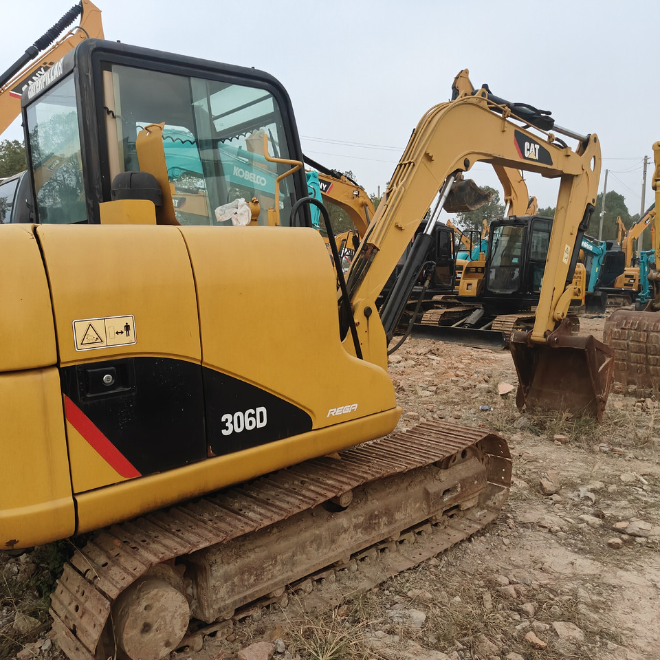 CATERPILLAR 306D - Mini pelle: photos 1 CATERPILLAR 306D - Mini pelle: photos 1
