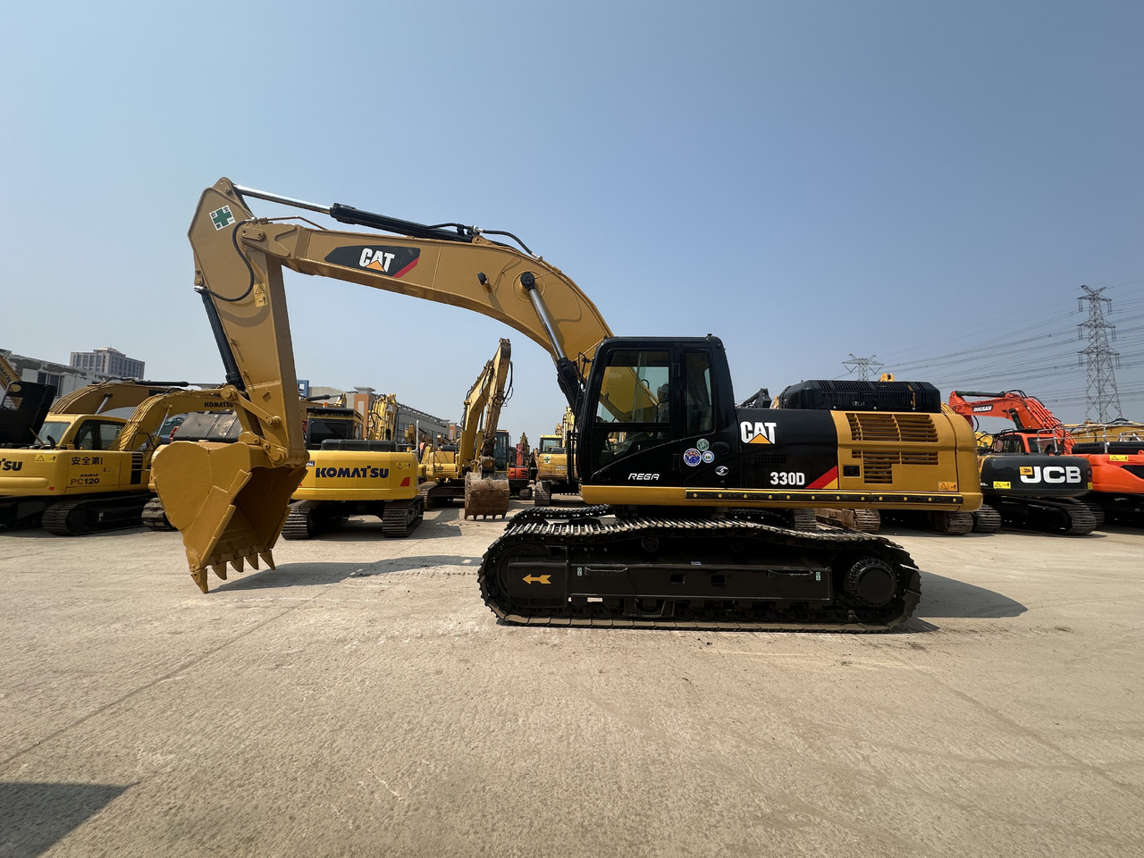 CATERPILLAR 330D - Pelle sur chenille: photos 2 CATERPILLAR 330D - Pelle sur chenille: photos 2
