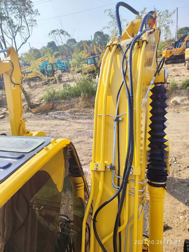 KOMATSU PC120-8 - Pelle sur chenille: photos 4 KOMATSU PC120-8 - Pelle sur chenille: photos 4