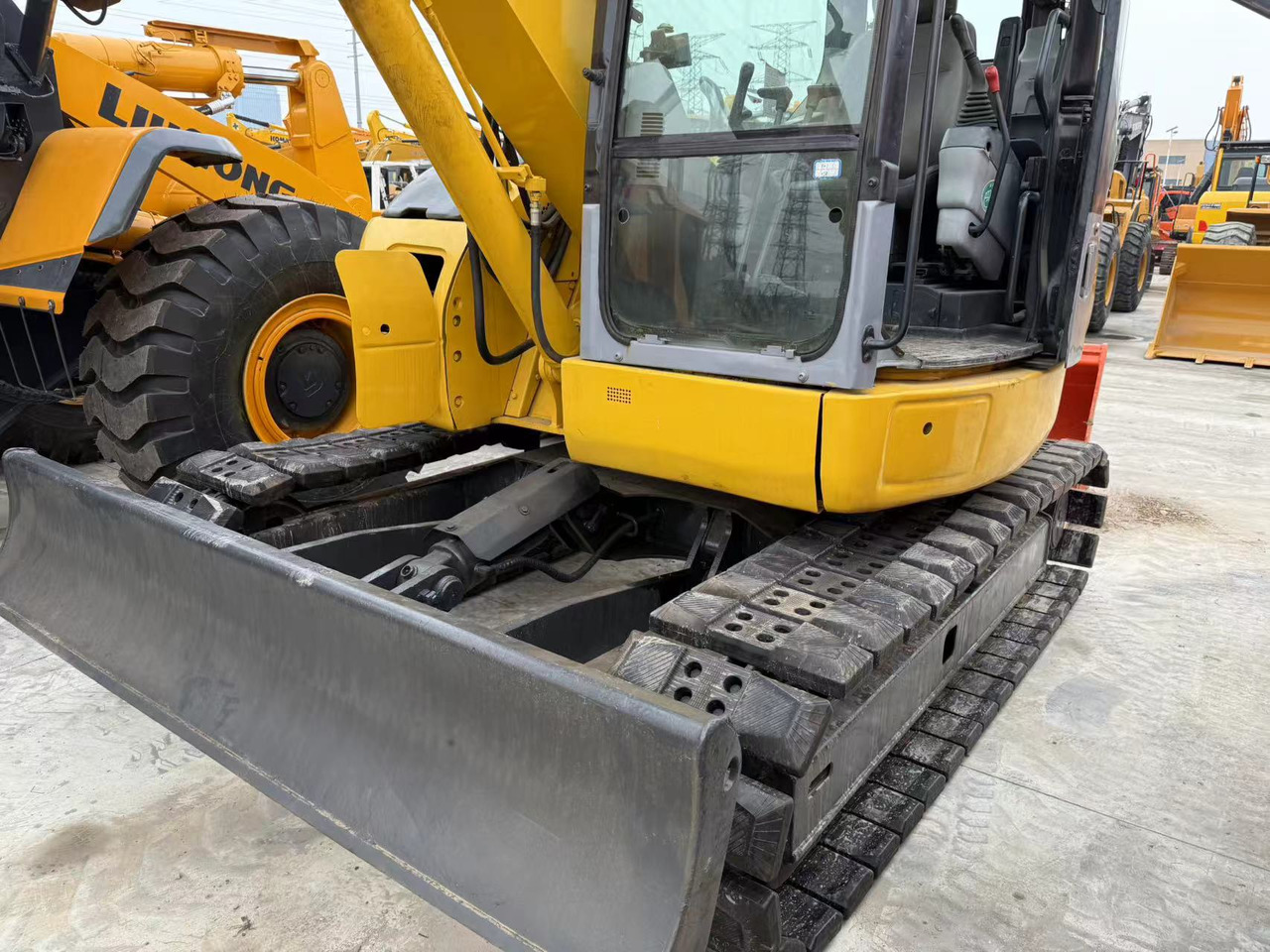 KOMATSU PC78US - Mini pelle: photos 2 KOMATSU PC78US - Mini pelle: photos 2