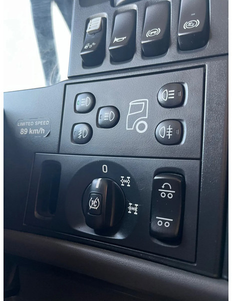 Tracteur routier Scania G G490 6x4: photos 19