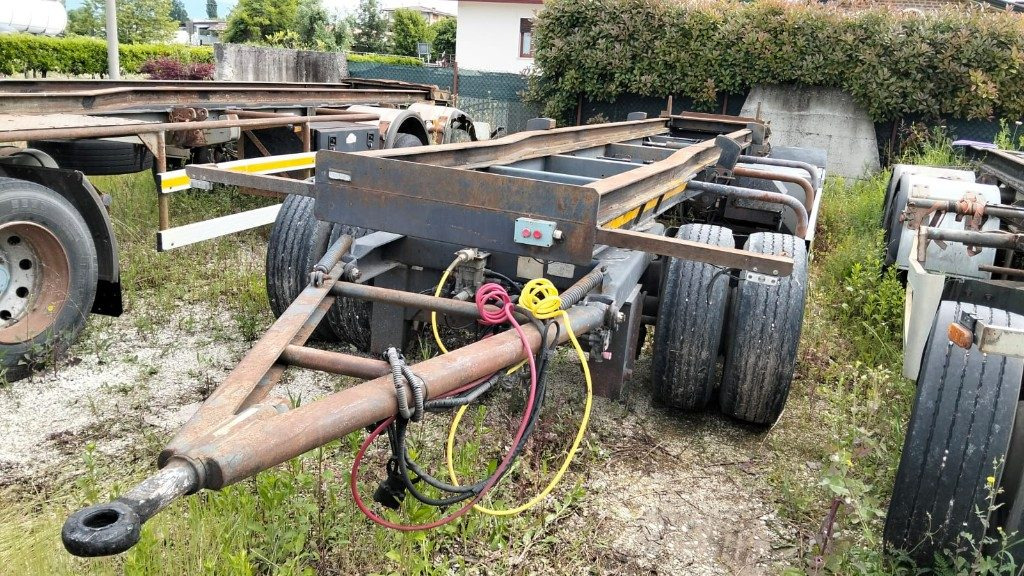 CARDI RIMORCHIO CARDI SCARRABILE PNEUMATICO - Remorque ampliroll/ Multibenne: photos 1 CARDI RIMORCHIO CARDI SCARRABILE PNEUMATICO - Remorque ampliroll/ Multibenne: photos 1