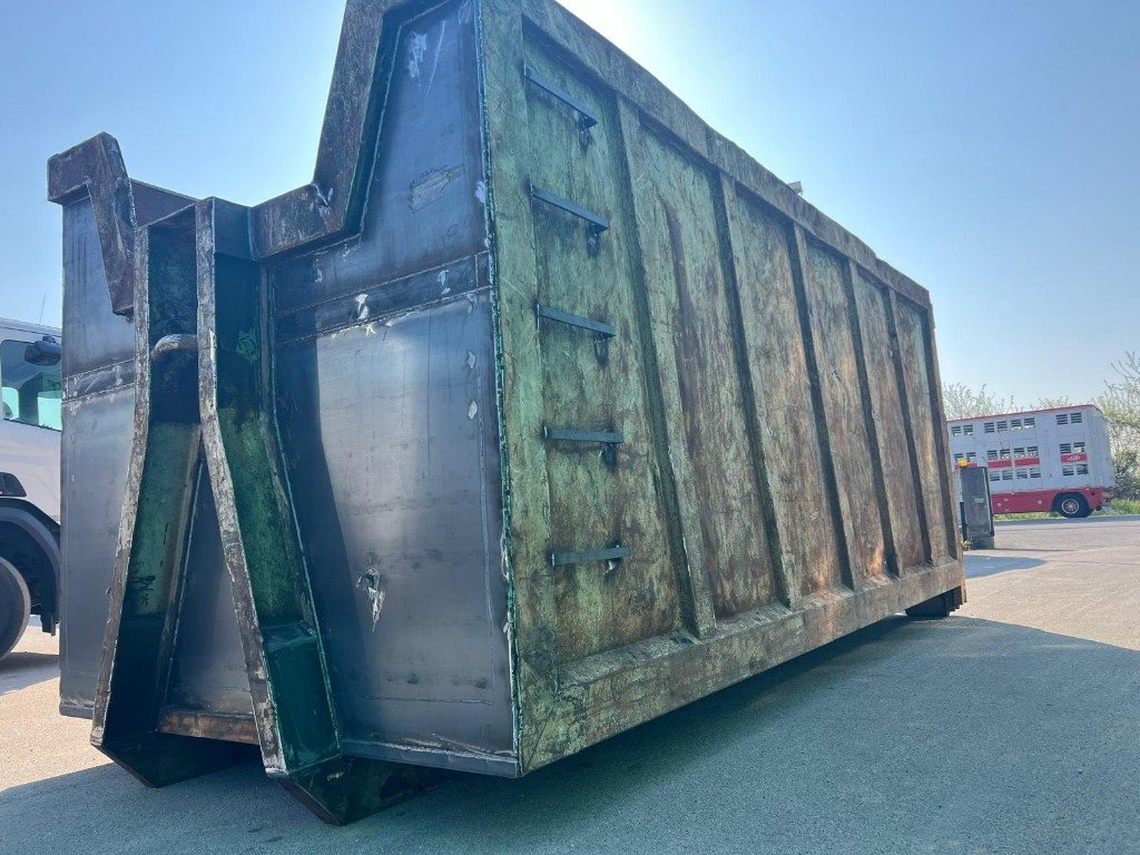 CONTAINER SCARRABILE USATO A CIELO APERTO - Benne ampliroll: photos 3 CONTAINER SCARRABILE USATO A CIELO APERTO - Benne ampliroll: photos 3