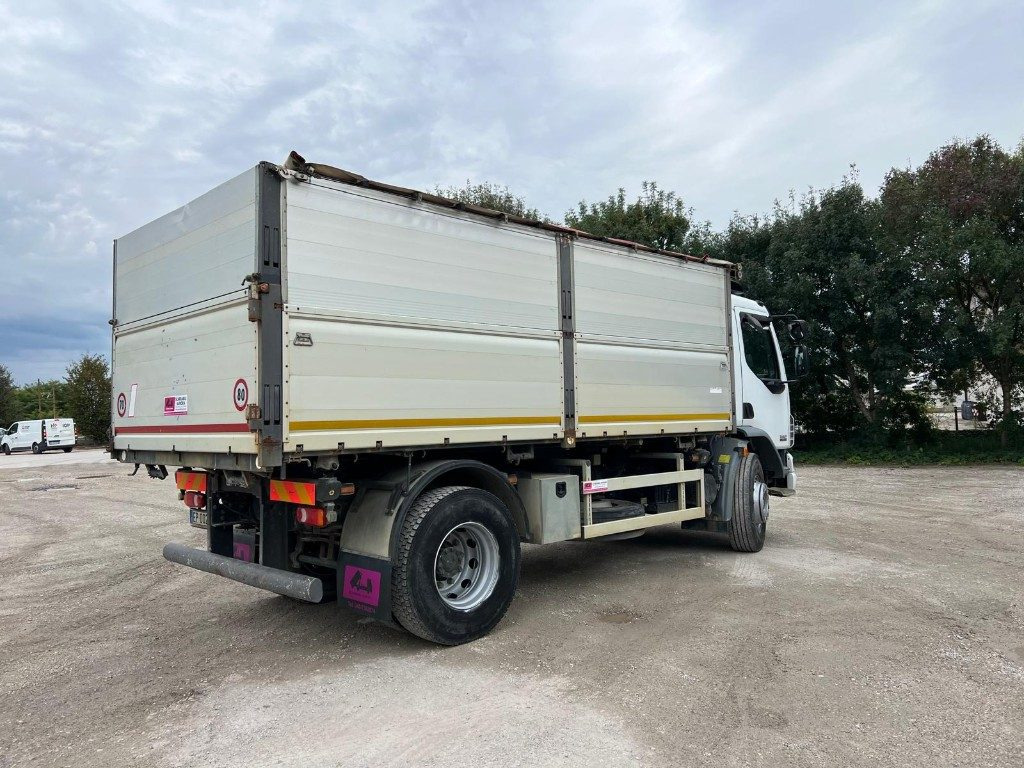 DAF LF55.300 RIBALTABILE TRILATERALE - Camion benne: photos 4 DAF LF55.300 RIBALTABILE TRILATERALE - Camion benne: photos 4