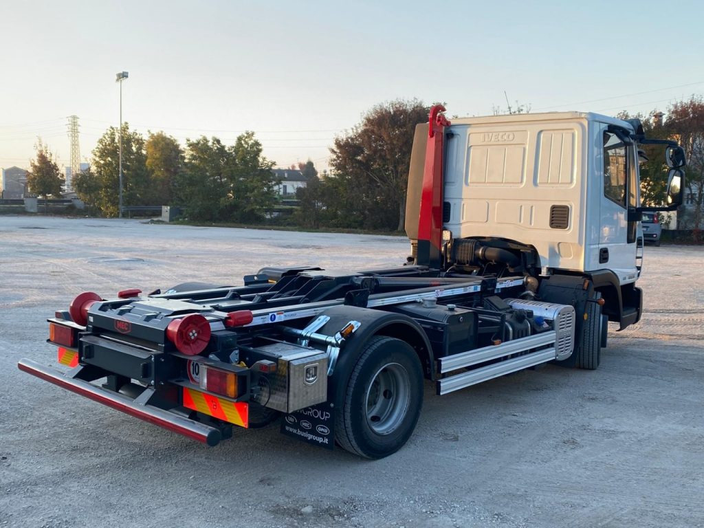 Camion ampliroll IVECO EUROCARGO 80 E18 CON IMPIANTO SCARRABILE NUO: photos 8