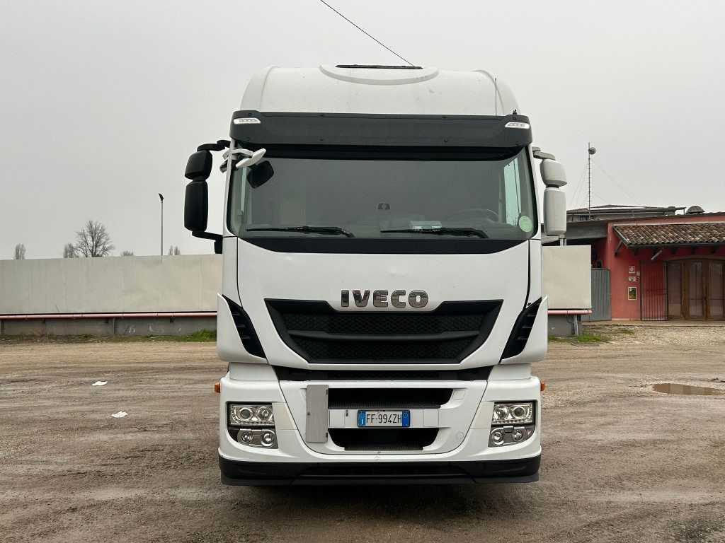 IVECO STRALIS 500 SCARRABILE - Camion ampliroll: photos 2 IVECO STRALIS 500 SCARRABILE - Camion ampliroll: photos 2
