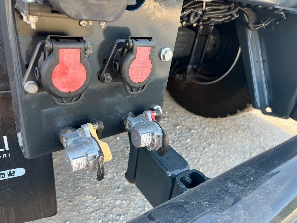 Camion ampliroll neuf IVECO TRAKKER T-WAY AD500 NUOVO SCARRABILE: photos 13